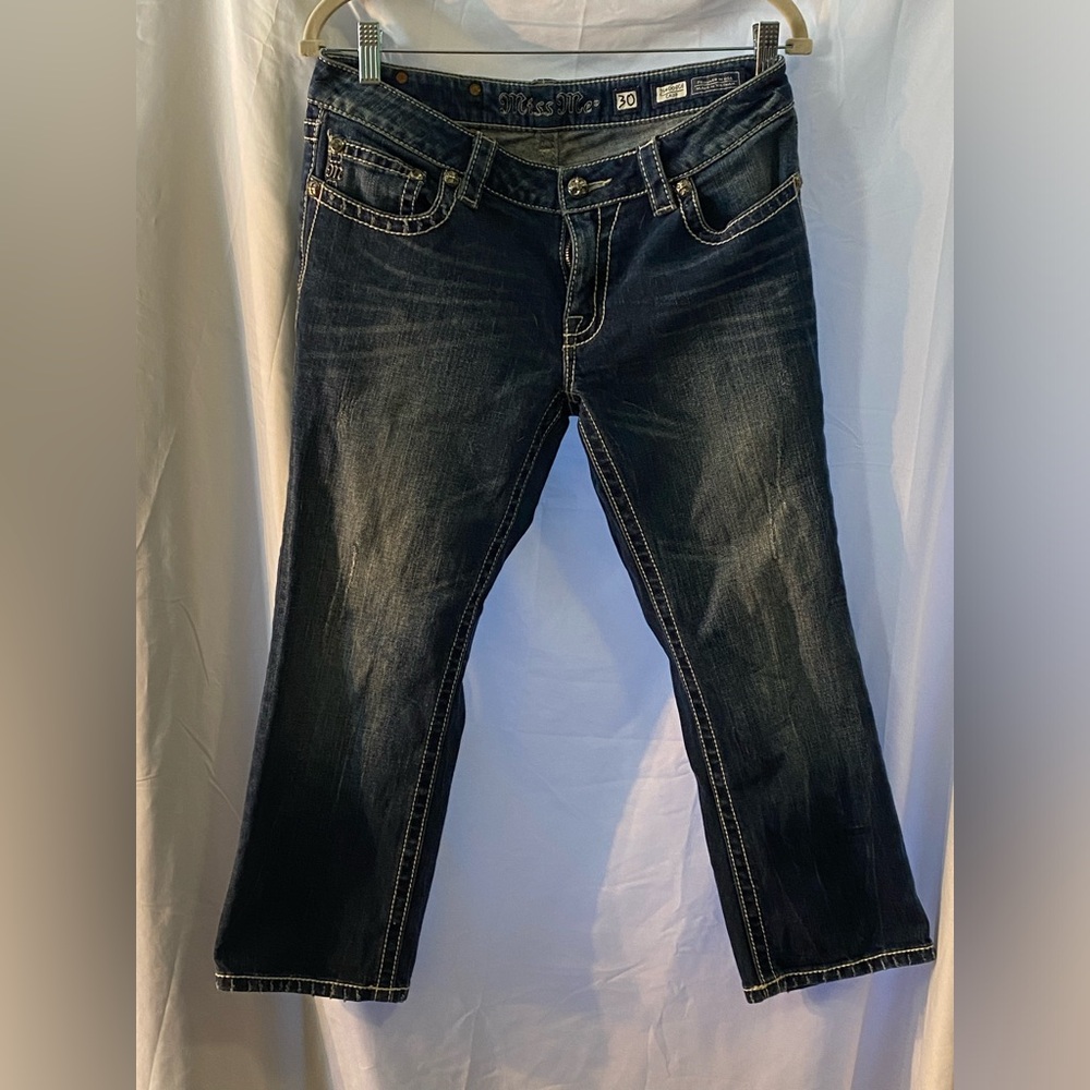 Women’s Miss Me Jeans size 30 women-jeans In good pre-loved condition. Cropped
